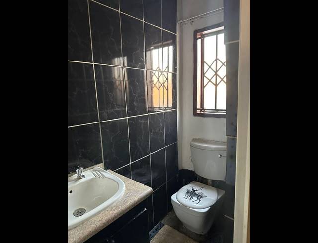 2 BEDROOM HOUSE FOR SALE IN LUFHERENG